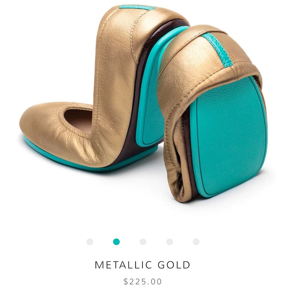 NWT Metallic Gold Tieks Size 6